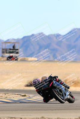 media/Jan-08-2022-SoCal Trackdays (Sat) [[1ec2777125]]/Turn 4 (1145am)/